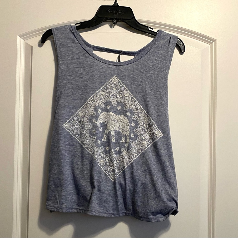 Twist back elephant tank top
